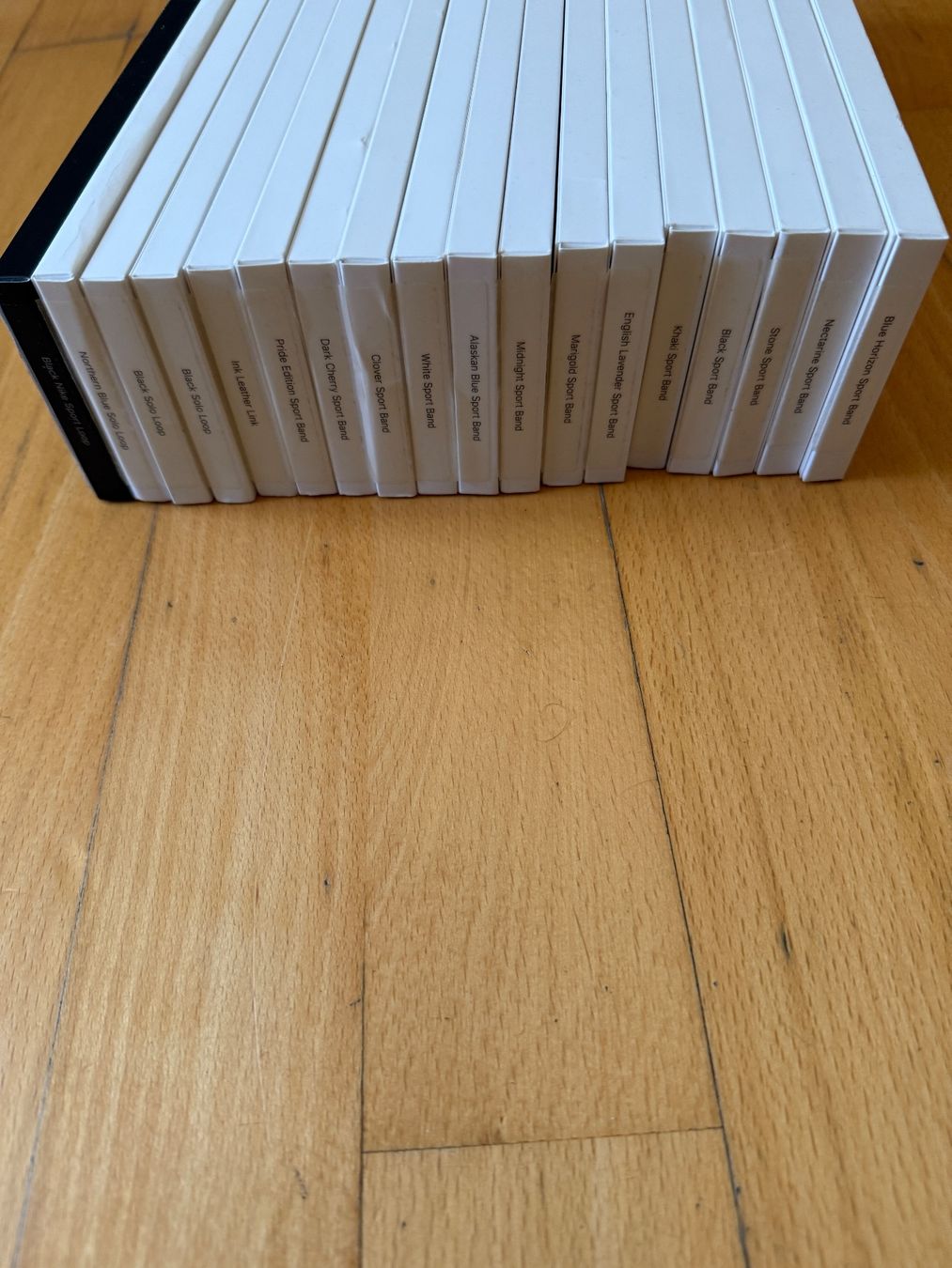Armbänder & -reifen: Komplette Sammlung originaler Apple Watch Armbänder – Gebraucht aus Emmenbrücke von Ator 1