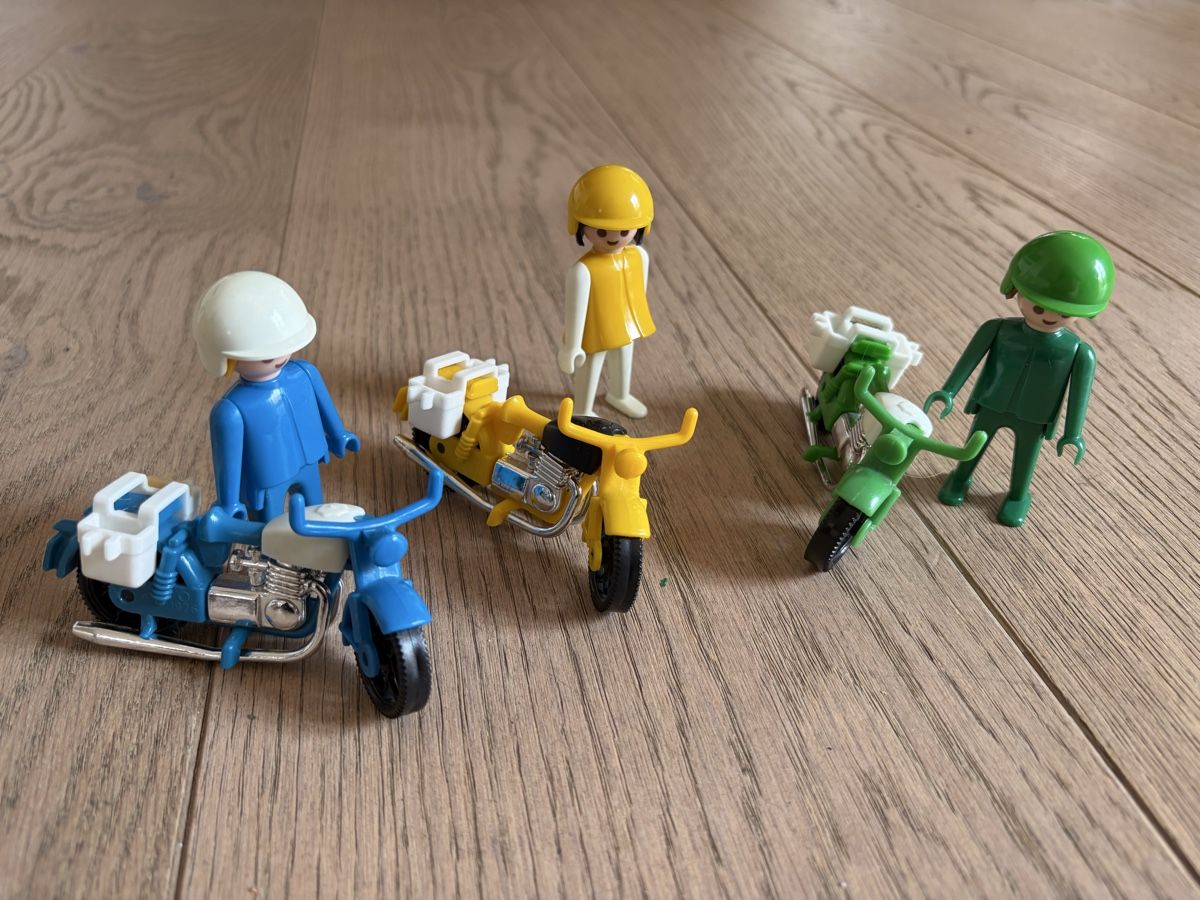 Playmobil Giocattoli: Playmobil Vintage 4 Motorräder – Usato da Versoix venduto da chr_2rpz 1