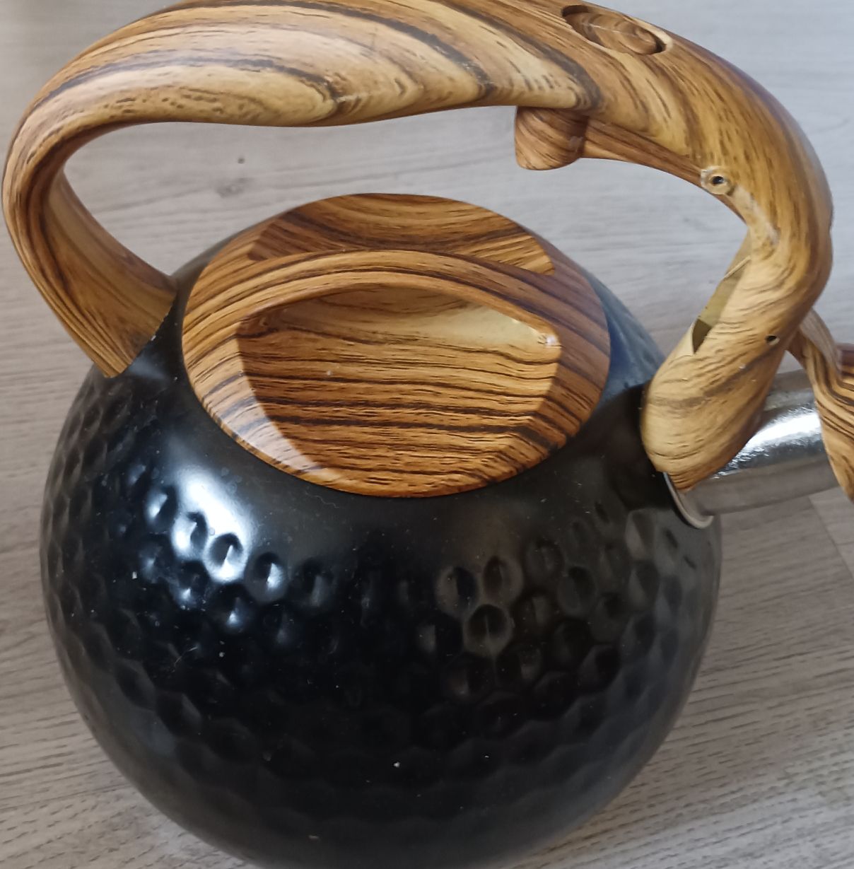 Küchengeräte: Kettle black wood effect handle used – Gebraucht aus Dietikon von isa_pz9m