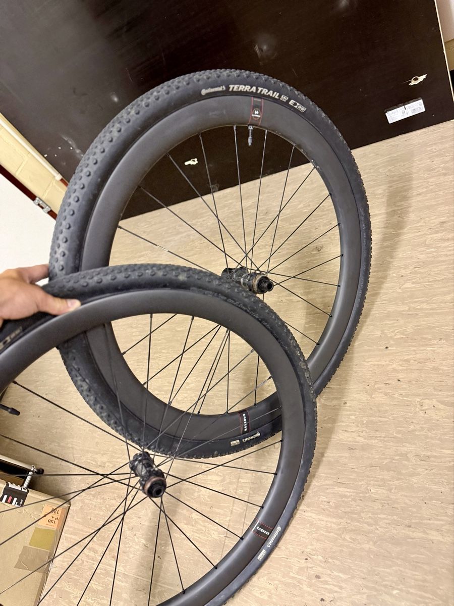 Pezzi di ricambio: Reserve 40/44 Carbon Laufradsatz  – Usato da Rheinfelden venduto da DA__RIO 6