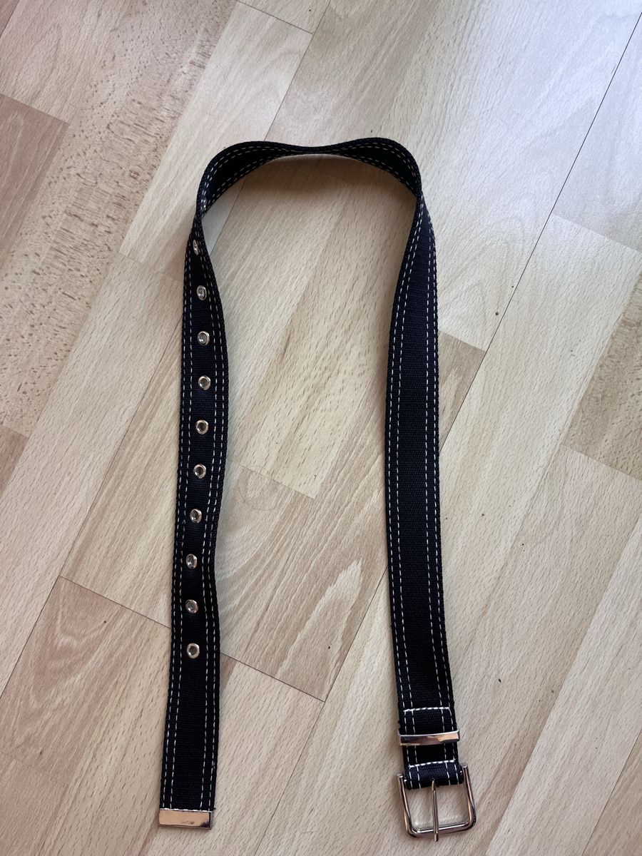 Ceintures: Gürtel Schwarz Silber – Neuf (Voir description) à Zürich par Allesmussweg-2- 2