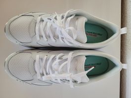 Skechers Sneaker weiss Memory Foam neu