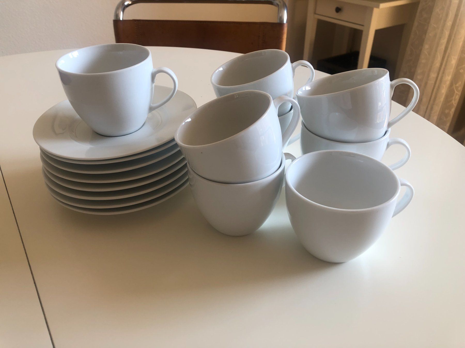 Tasses: Kaffeetassen weiss Cucina & Tavola Basic – D'occasion à Bassersdorf par sammelfloh