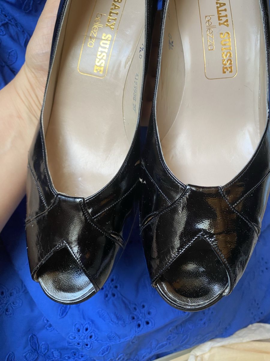 Bally Scarpe da donna: Escarpins BALLY  vernis noir 40,5 – Nuovo e nell'imballaggio originale da Geneve venduto da Monthoux13 1