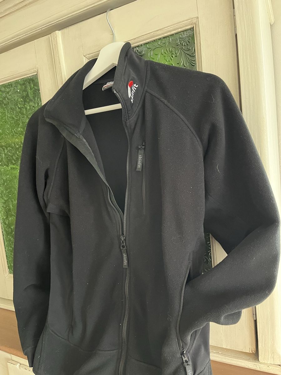 Skinfit Jacken: Skinfitt Fleesjacke – Gebraucht aus Tagelswangen von Gizzmo..77 2