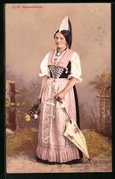 Appenzellerin in Tracht mit Blumen und S