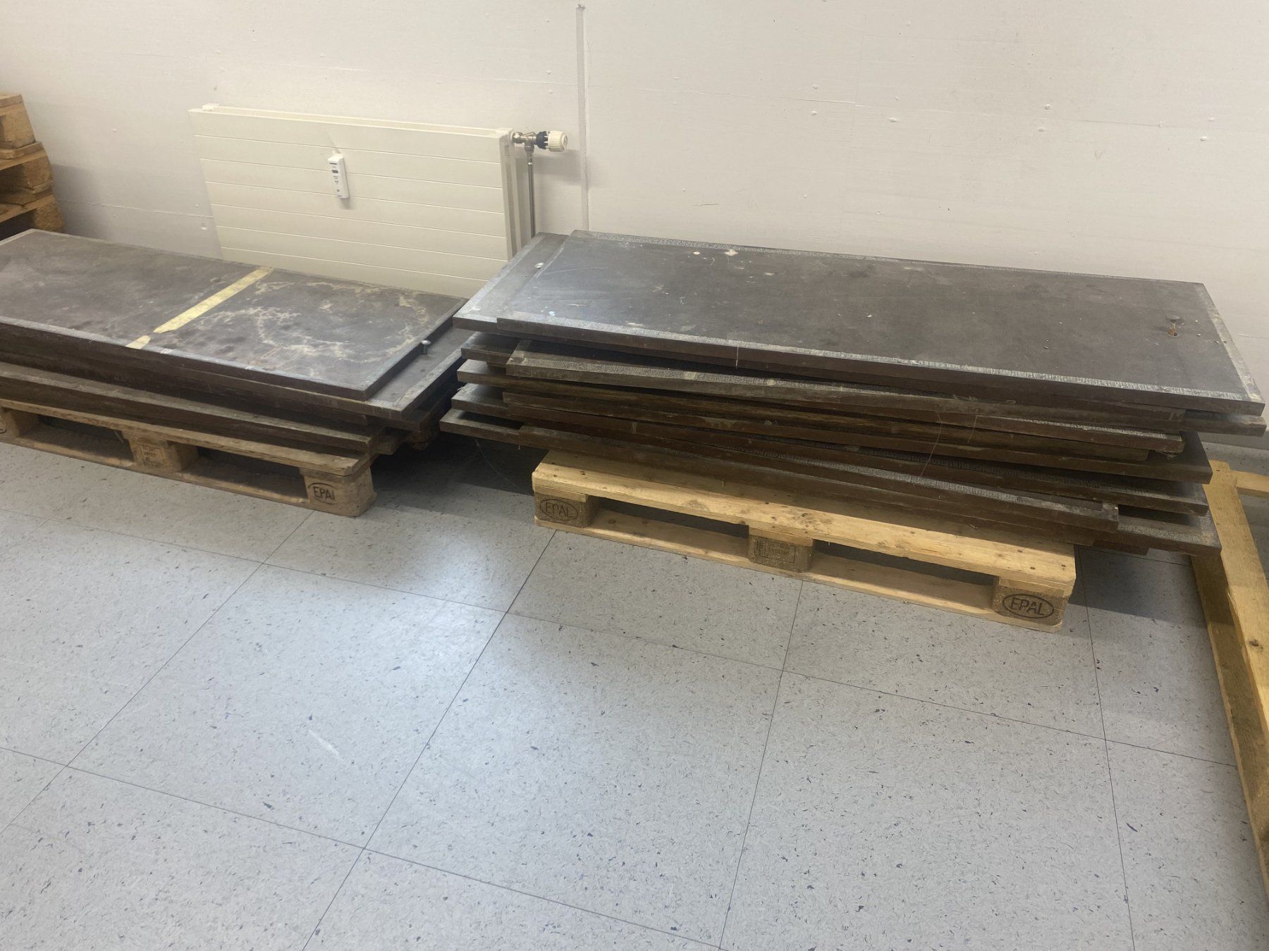 Articoli in legno: Siebdruckplatten/Holzplatten – Usato da Reinach BL venduto da Quark04