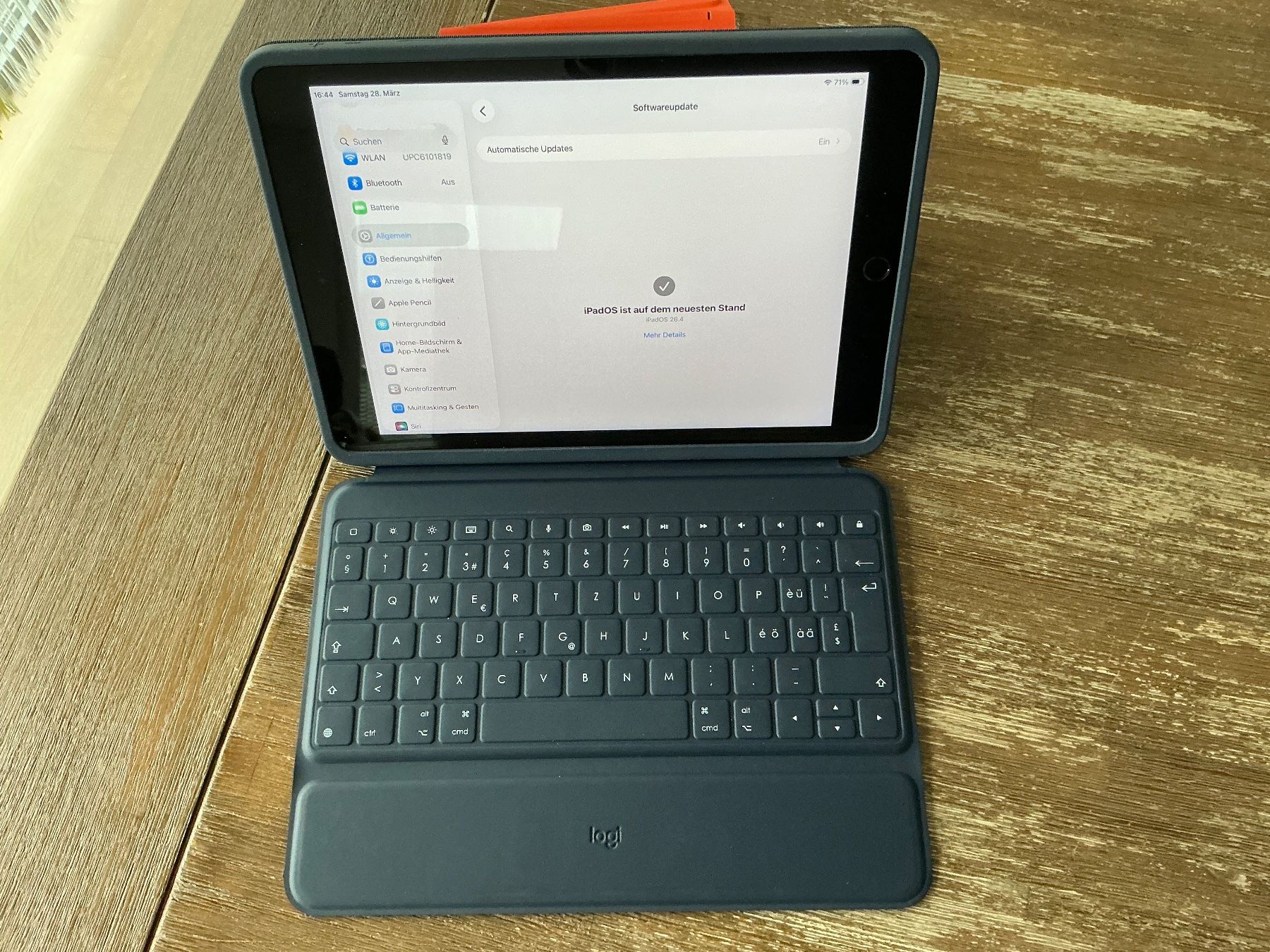 Apple Tablet PC: iPad 9 Generation inkl Logitec Hülle – Usato da Möhlin venduto da karal 1
