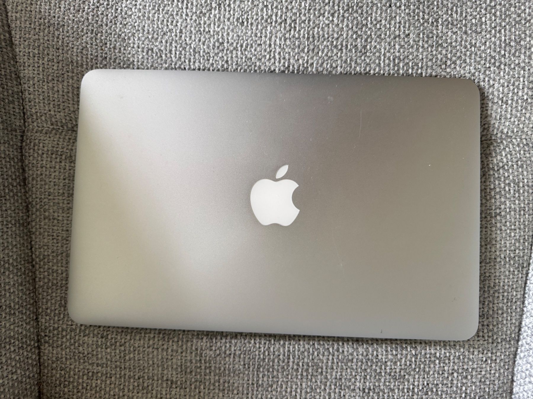 Apple Notebook: MacBook Air 11 – Usato da Adliswil venduto da Busys 5