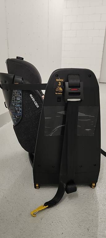Seggiolini per auto: Maxicosi Kindersitz drehbar – Usato da Ennetmoos venduto da Dan-theMan 2