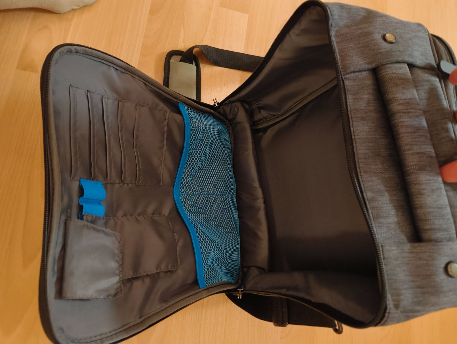 Borse: Universaltasche – Usato da Muttenz venduto da uru_yqz6 2