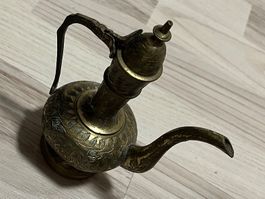 Antike Orientalische MESSING-DALLAH/KAFFEKANNE / Deko-Objekt