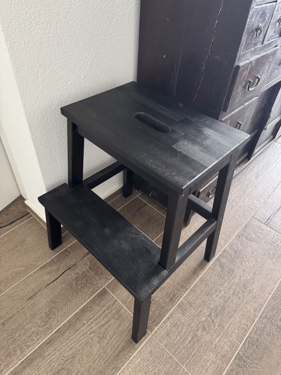 Ikea Scale: Ilea Hocker Bekväm – Usato da Effretikon venduto da ste_yh9g