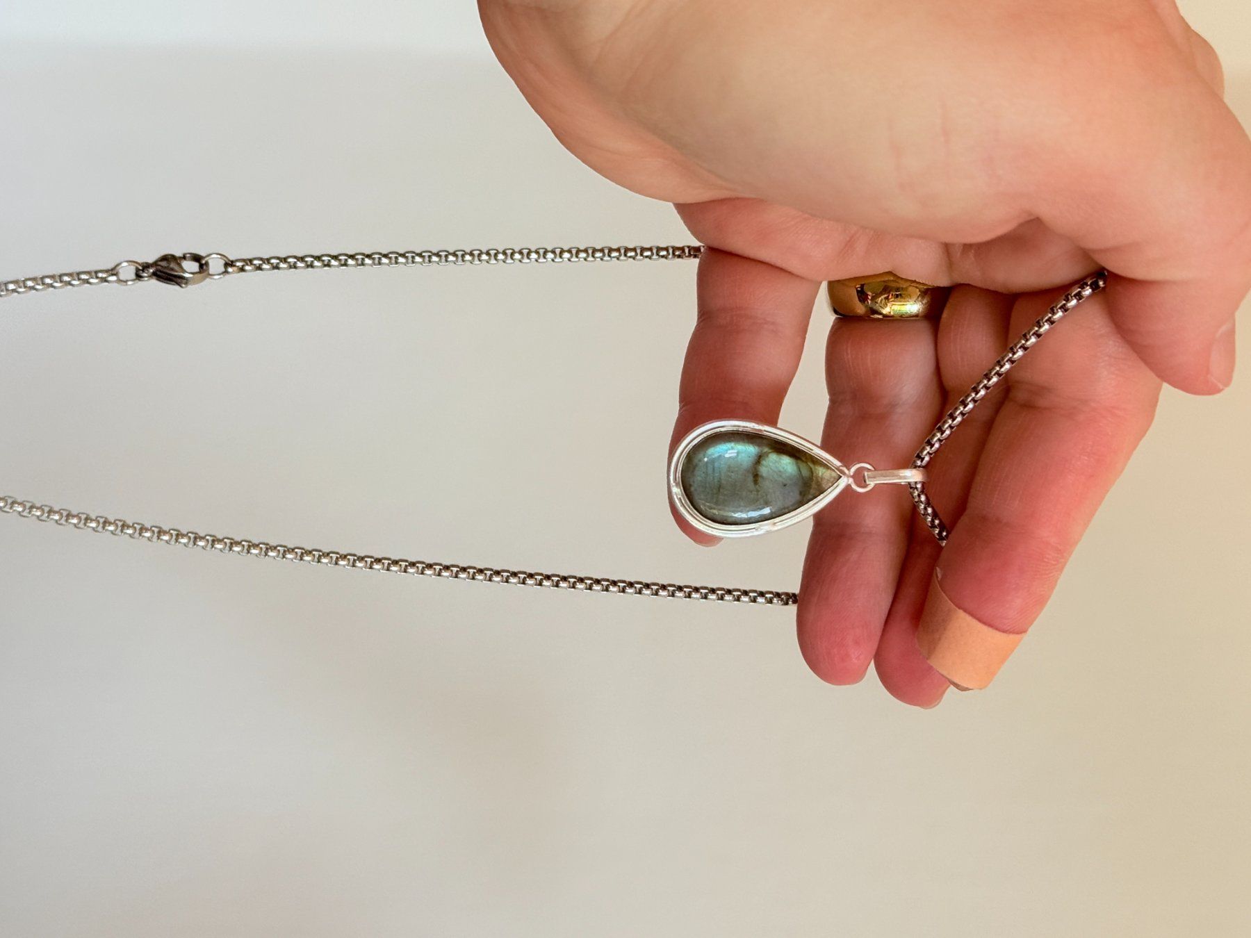 Ketten: Pendentif avec labradorite naturelle - neuf! – Neu und originalverpackt aus Genève von AWWA 4