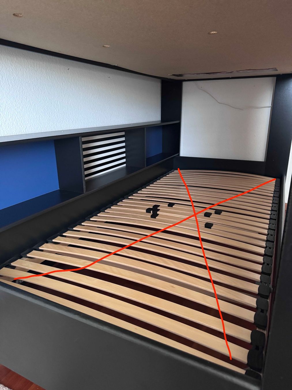 Conforama Letti: Hochbett schwarz lila / blau – Usato da Zürich venduto da istvanfarkas 3