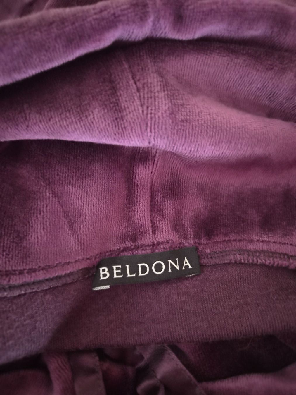 Completi & Tailleur: Trainer von Beldona Grösse S – Usato da Unterentfelden venduto da hofa01 3