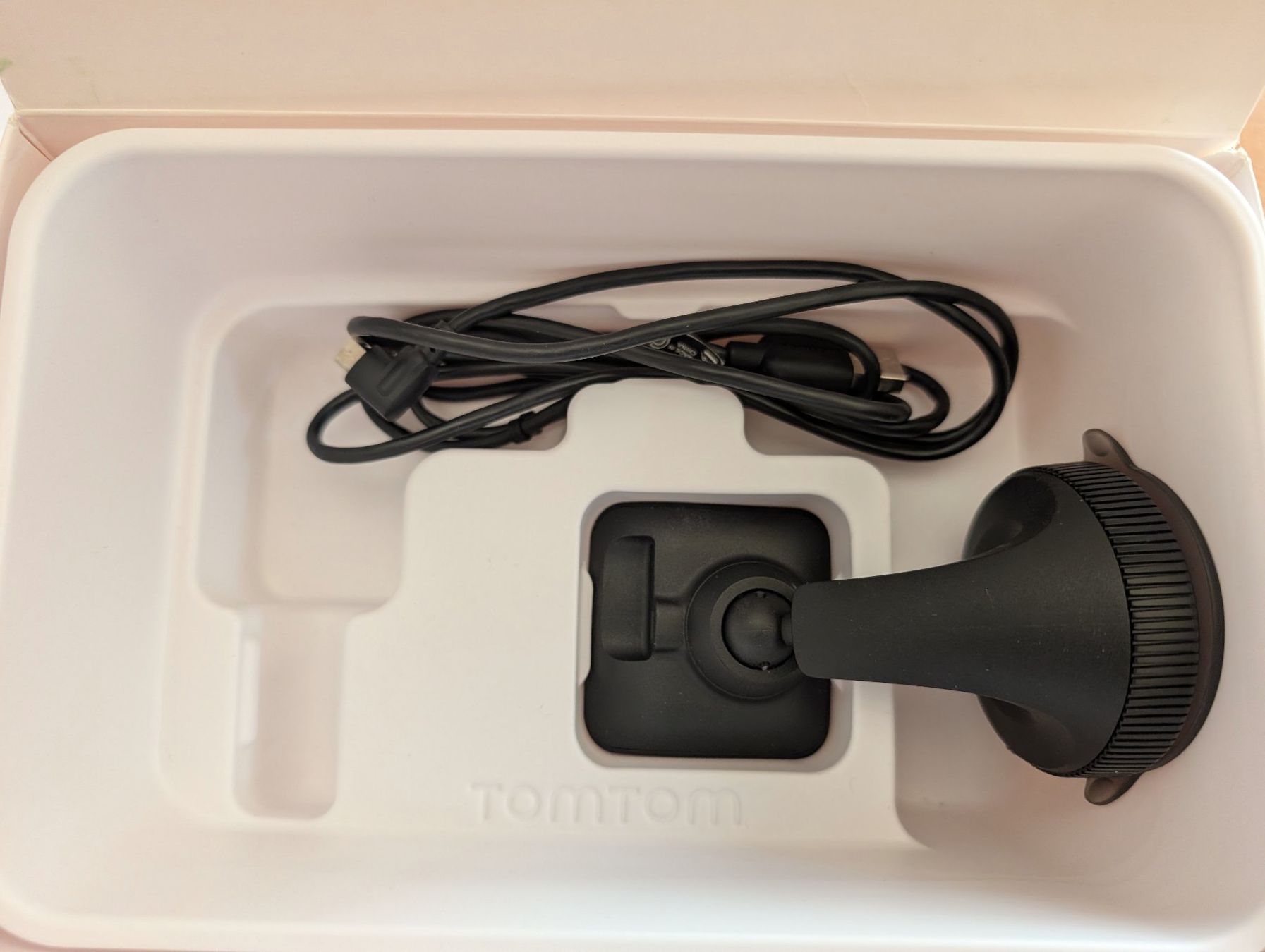 Tomtom Navigatori: TomTom Go 5200 mit Zubehör – Usato da Stans venduto da Magas 2