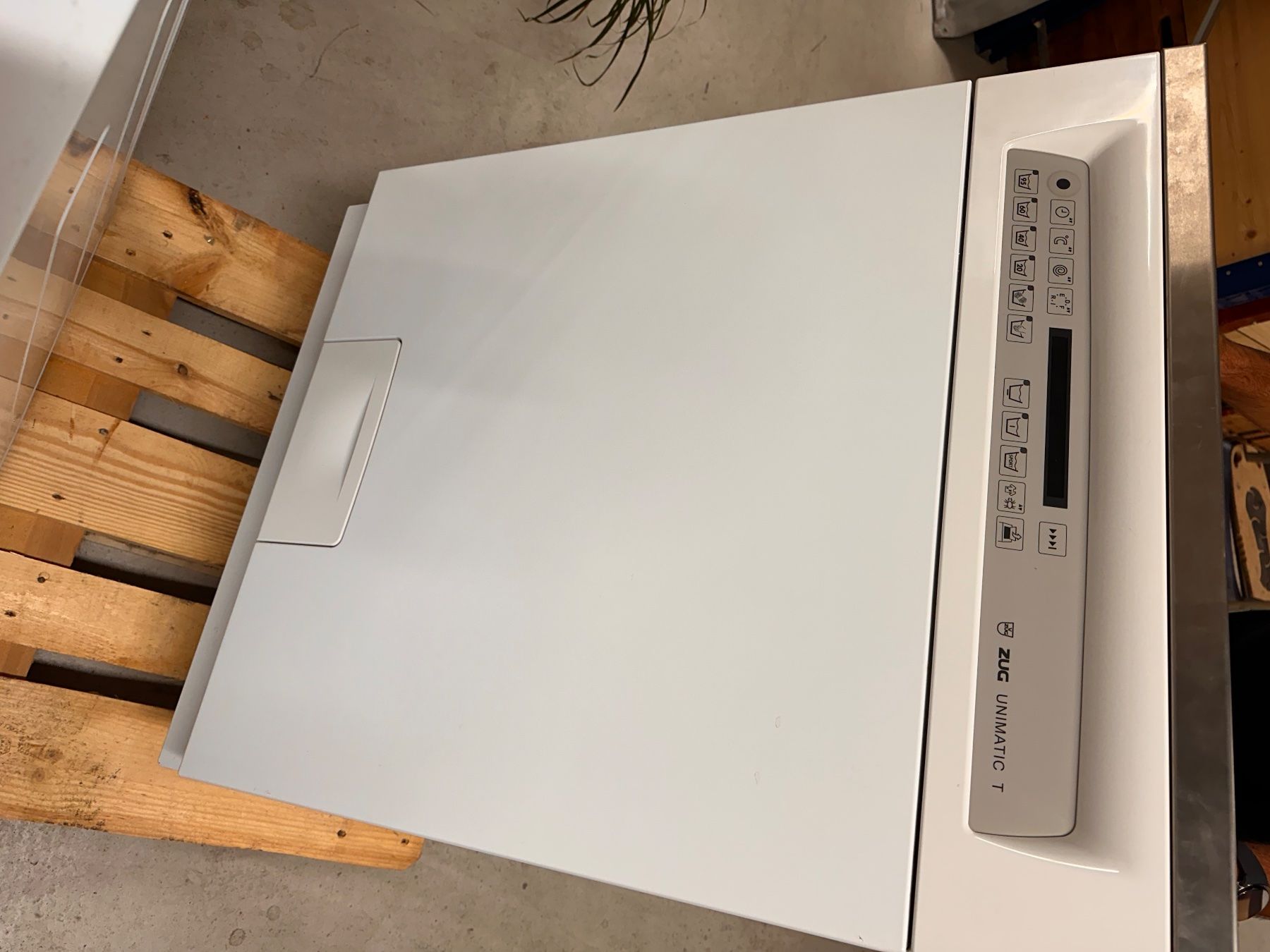 V-Zug Lavatrici: V ZUG Waschmaschine Unimatic T – Usato da Luzern venduto da mla_cj88 3