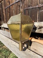 Schöne, alte Aussenlampe aus Messing, Gläser ganz