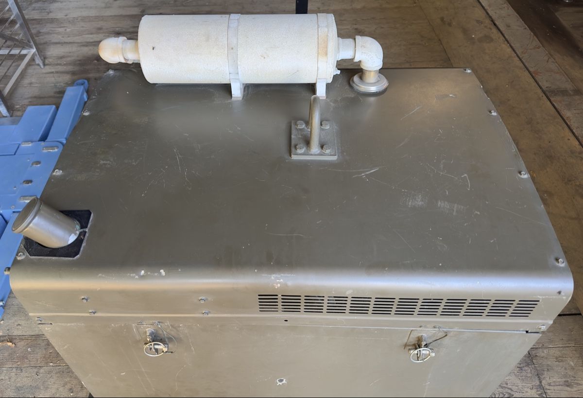 Générateurs de courant: Onan 6KW Strom Generator  – D'occasion à Grossdietwil par Armyhunter 4