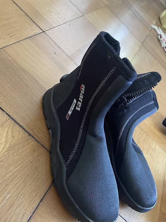 Lotti di vestiti: Tauchbekleidung – Usato da St. Gallen venduto da VeraMoa 3