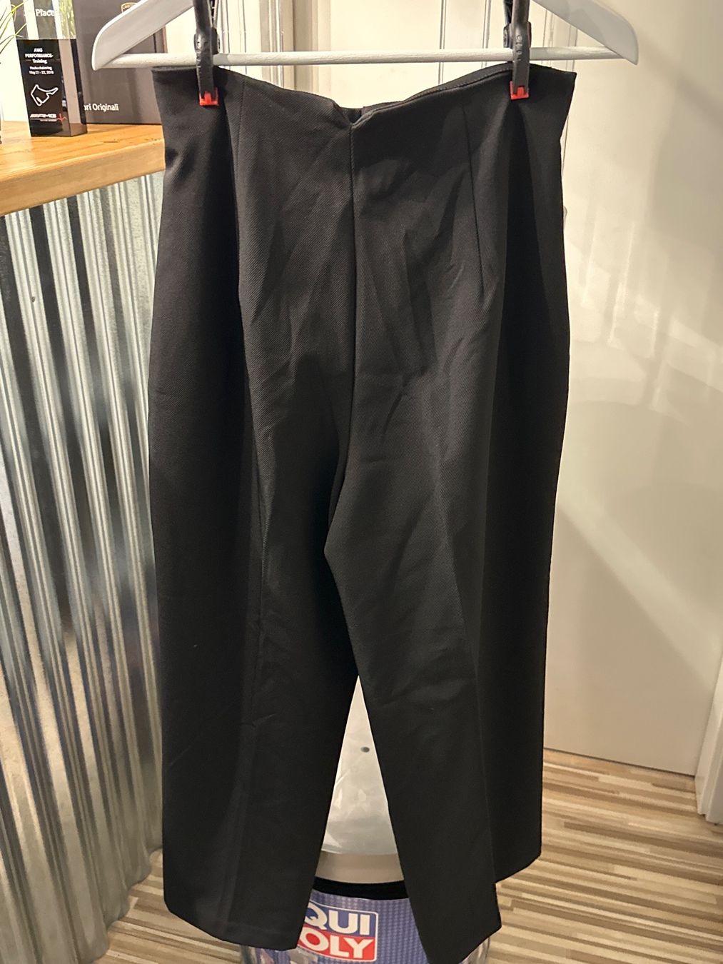 Zara Hosen: Hose der Marke Zara Grösse M – Gebraucht aus Bettwiesen von Relux1 1