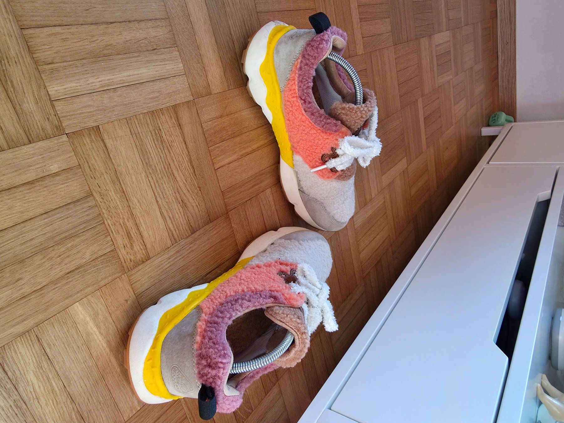 Scarpe da donna: Basket effet mouton – Usato da Genève venduto da car_2wpt 7