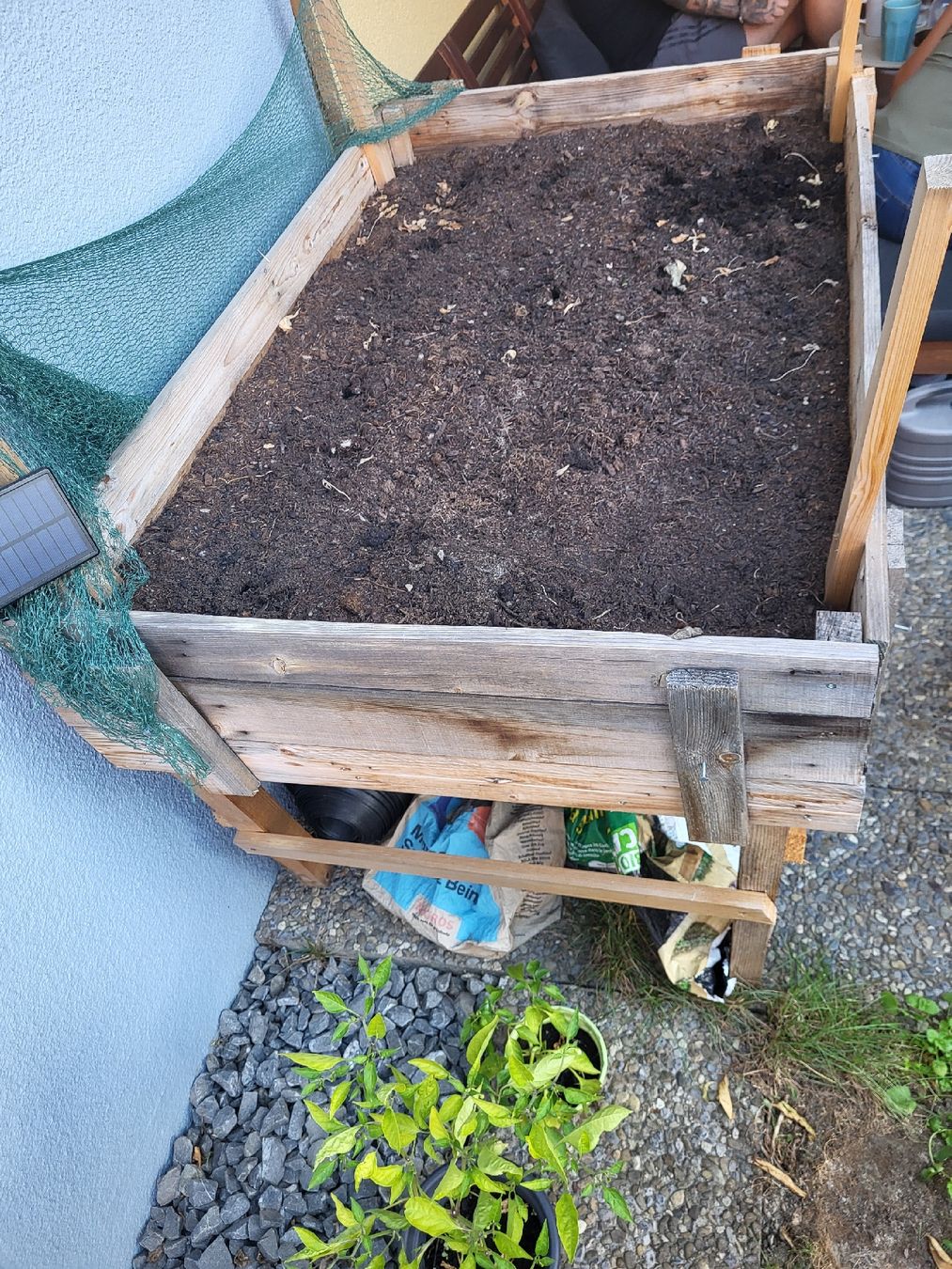 Vasi per fiori: Hochbeet aus Holz MIT Erde – Usato da Altdorf UR venduto da tina.tatjana 1