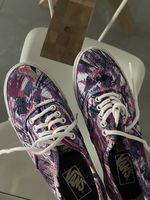 Vans disegni astratti