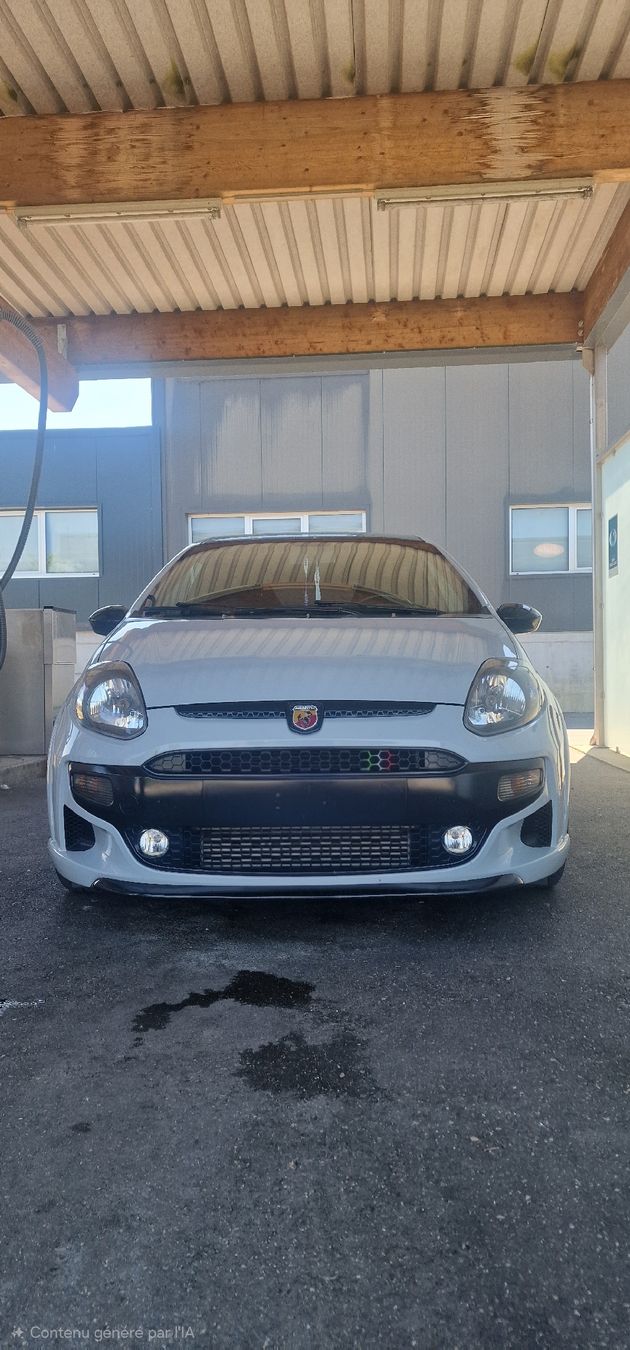 Fiat Autos: Fiat Punto Abarth – D'occasion à Estavayer-le-Lac par Eddy-187