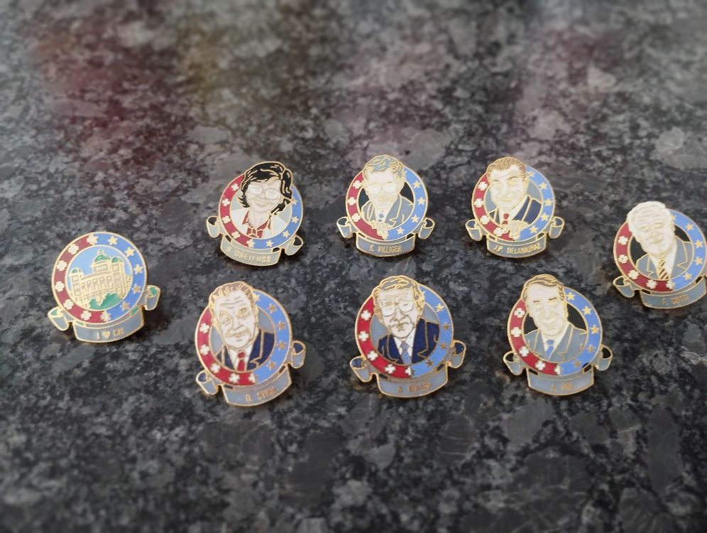 Pin's Collector Vintage – École De Rugby, Rare Et Unique, Broche Métal