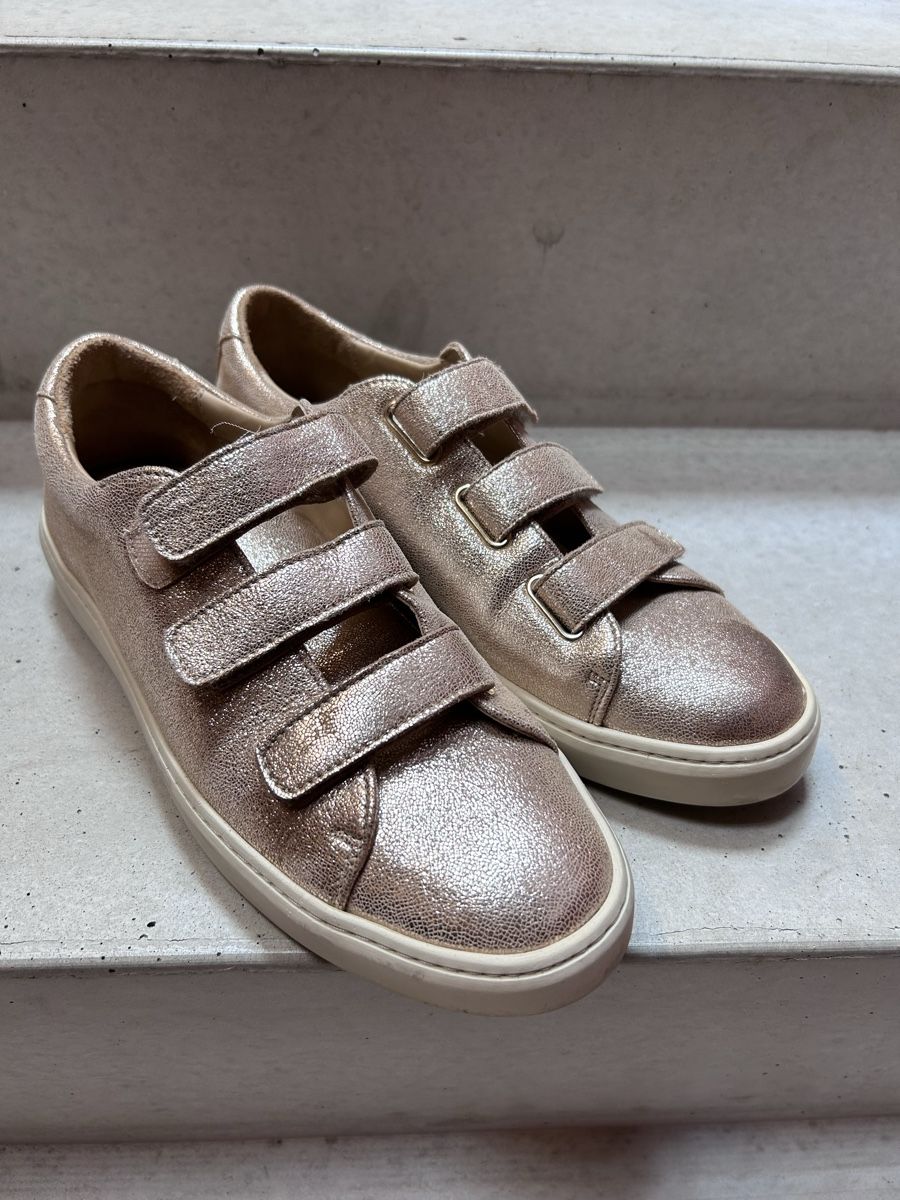 Bobbies Chaussures femmes: Bobbies Paris Sneaker Gold 39 – D'occasion à Winterthur par seri_bo