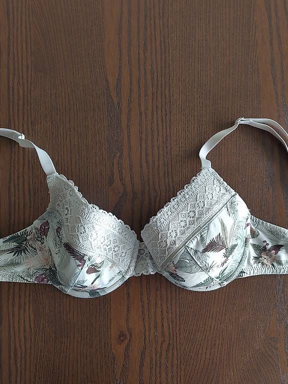 Etam Altra biancheria intima: Soutien-gorge Etam 75D – Usato da Morges venduto da L_6688