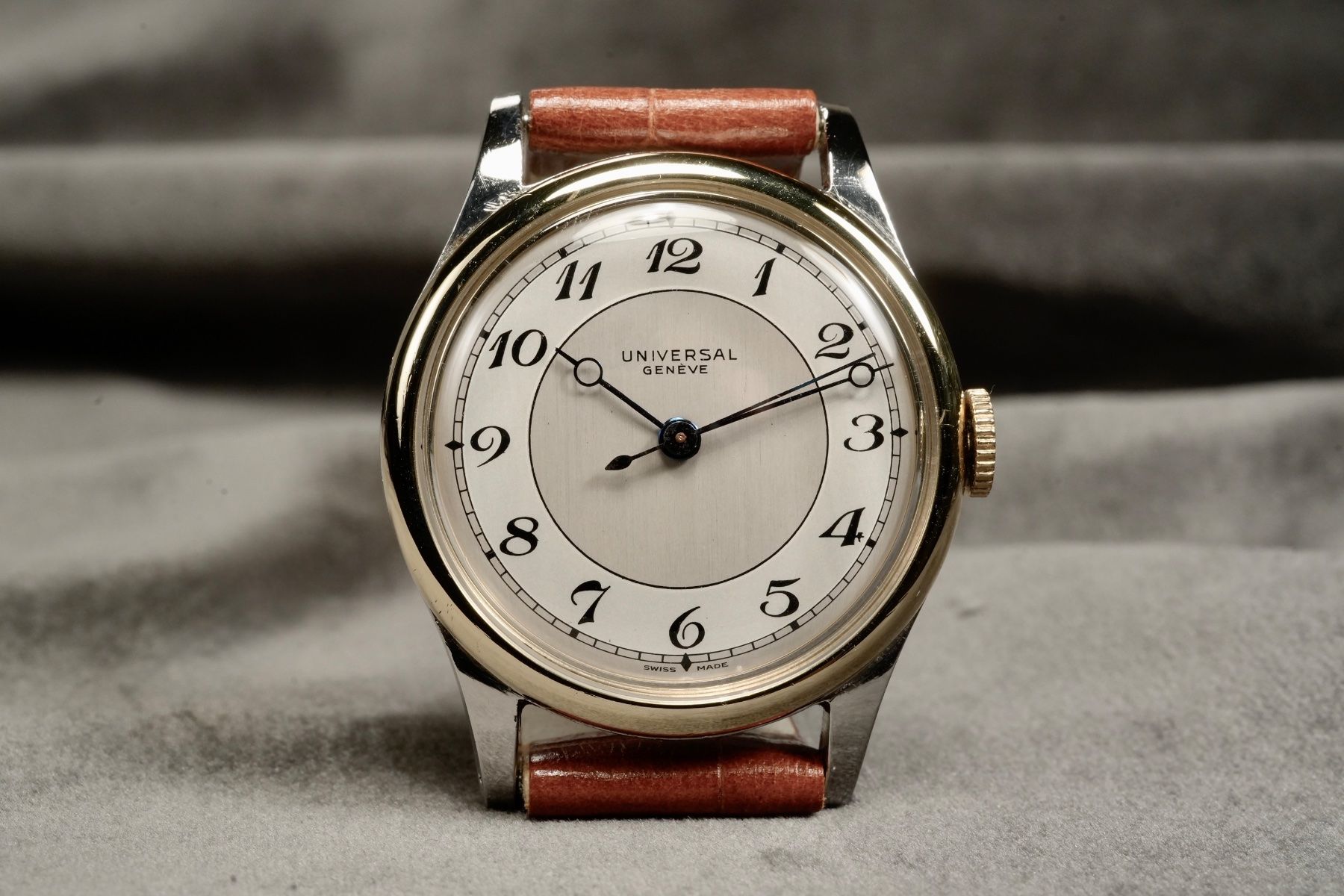 Universal Genève Orologi: Universal Geneve -  Breguet Numerals 1945 Ref. 20733 ST&G – Usato da Morcote venduto da chronoservice 1