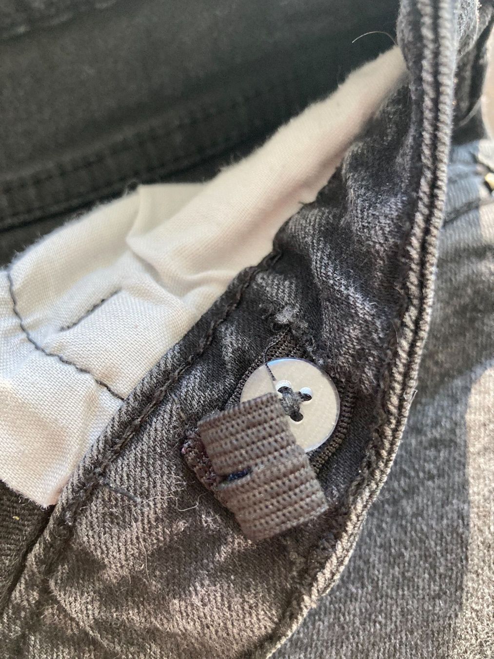 Hosen: Jeans garçons taille 14ans – Gebraucht aus Domdidier von qatar1973 2