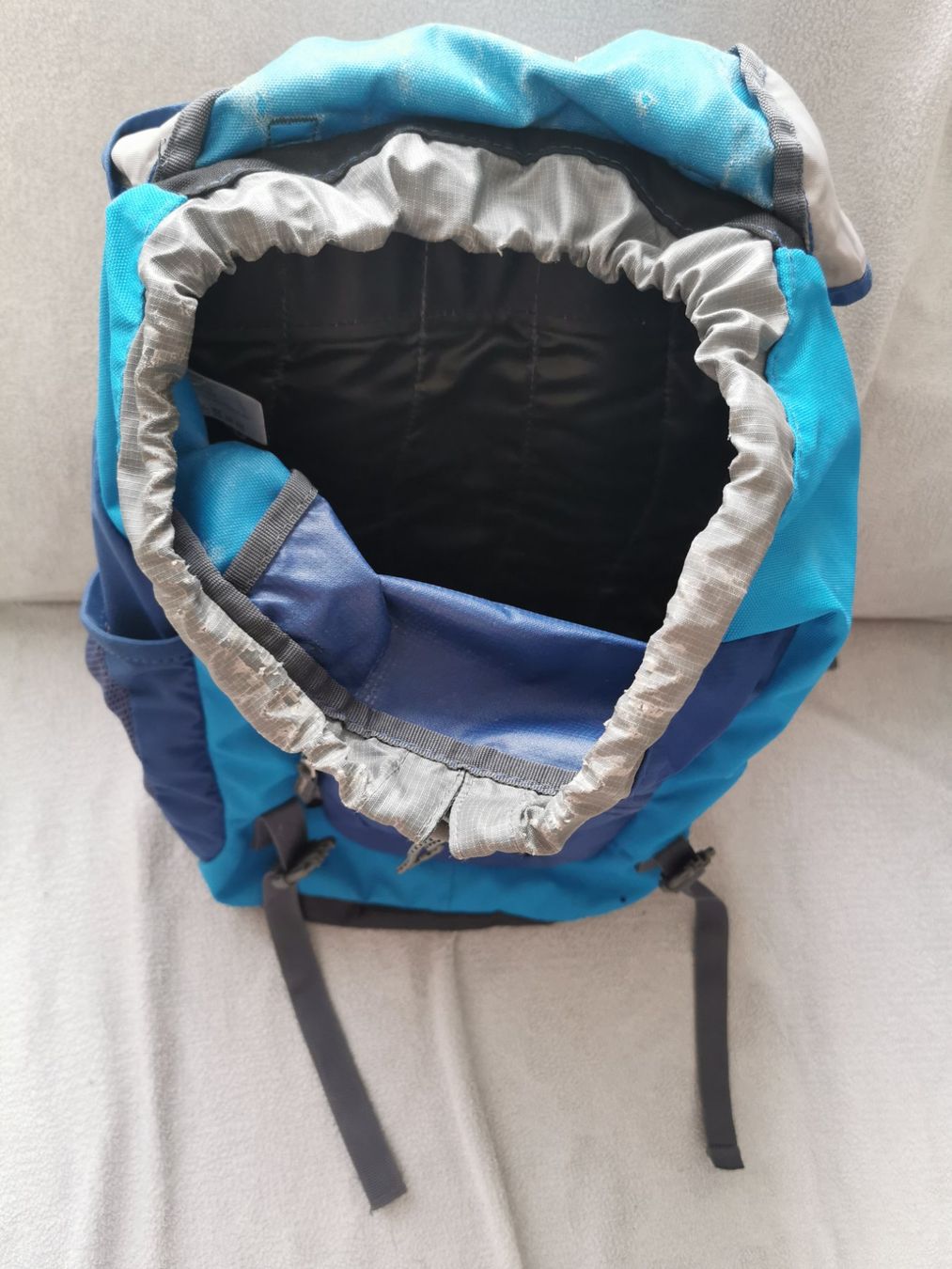 Deuter Zaini: Deuter Junior Rucksack – Usato da St. Gallen venduto da Kikinia 2