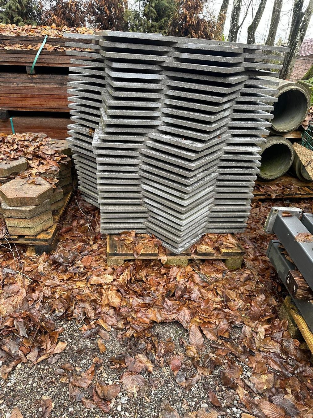 Rivestimenti per pavimenti: 52 Stk.Feinsteinplatten in Ceppo di Grè-Optik – Usato da Regensdorf venduto da RCM_8105Regensdorf 1
