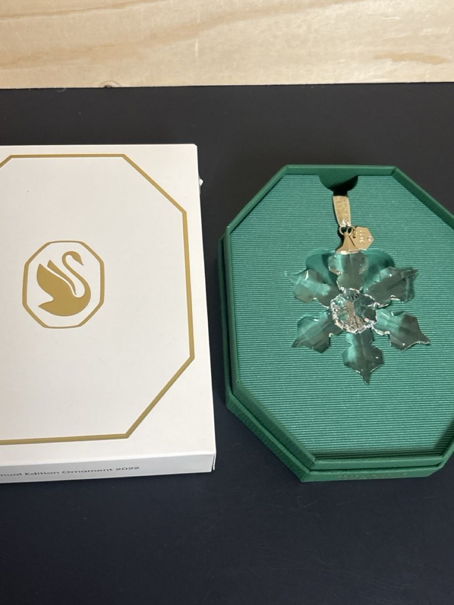 Swarovski Tutte le decorazioni: Swarovski Ornament Schneeflocke 2022 – Nuovo e nell'imballaggio originale da Bonaduz venduto da Jomby