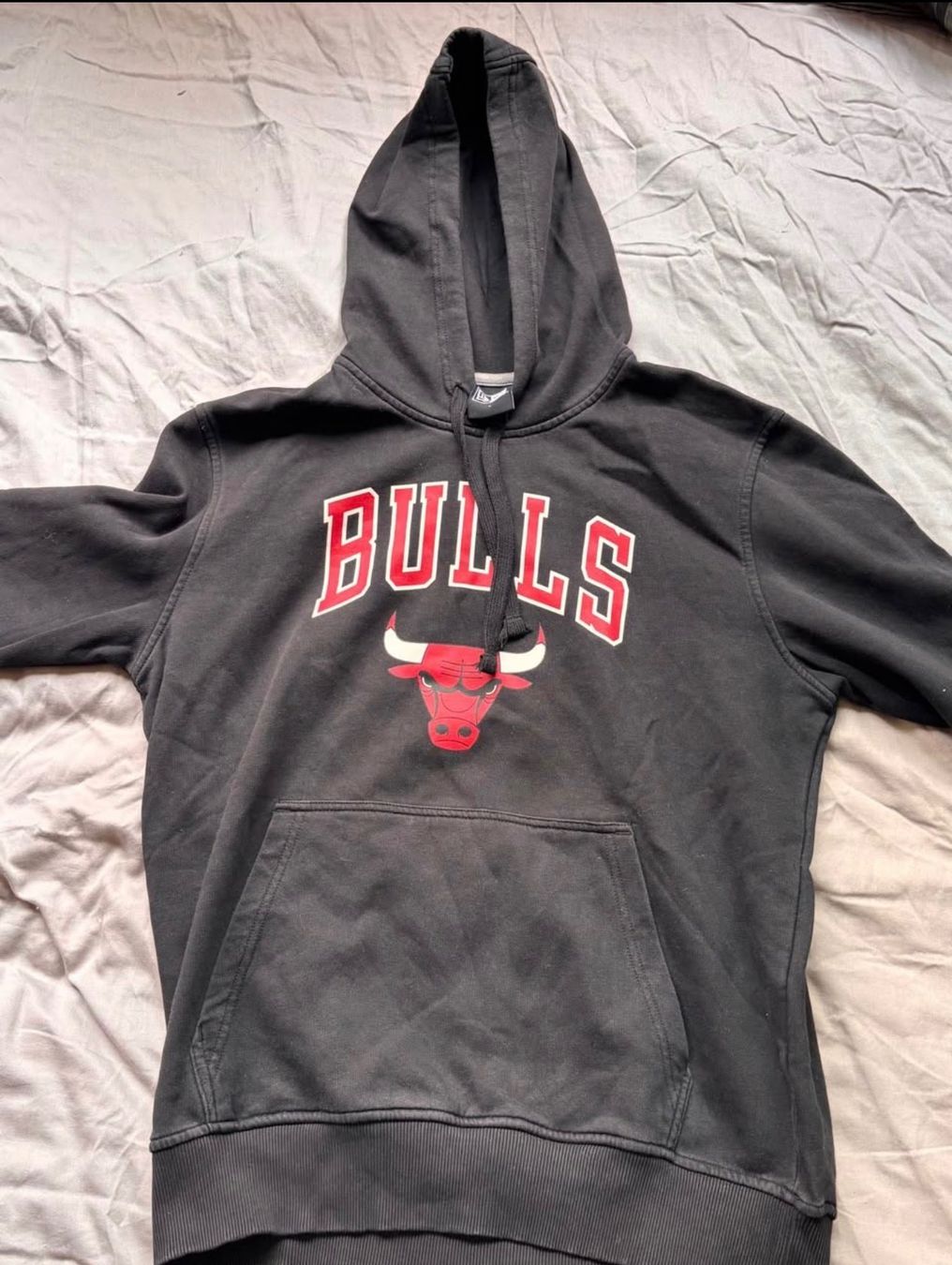 Maglioni & Felpe: Chicago Bulls pull noir taille L – Nuovo (secondo la descrizione) da Genève venduto da jae_n2pn