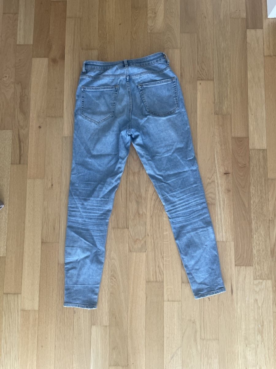 H&M Jeans: H&M Jeans in Grösse 34 – Gebraucht aus Wil SG von Miwil 1