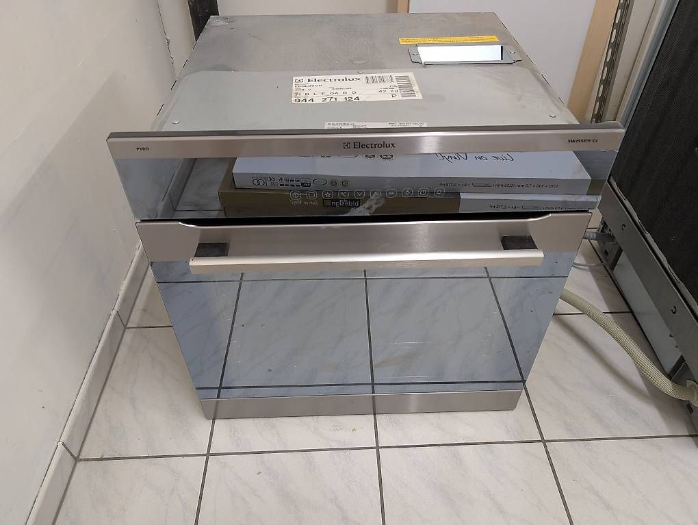 Electrolux Fours: Electrolux  Backofen – D'occasion à Wallisellen par jsson