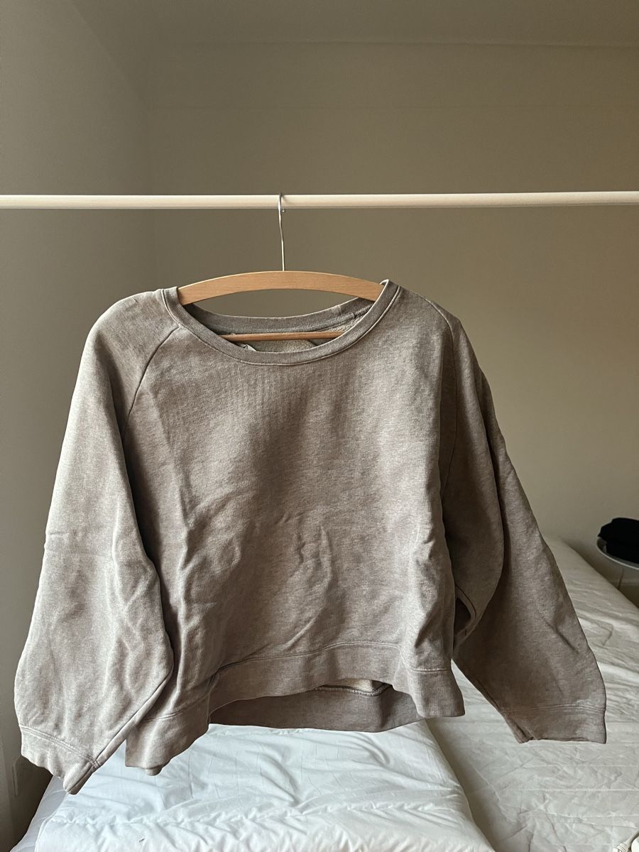 Maglioni & Felpe: breiter Pullover American Vintage beige Grösse S – Usato da Zürich venduto da vitobossha 3