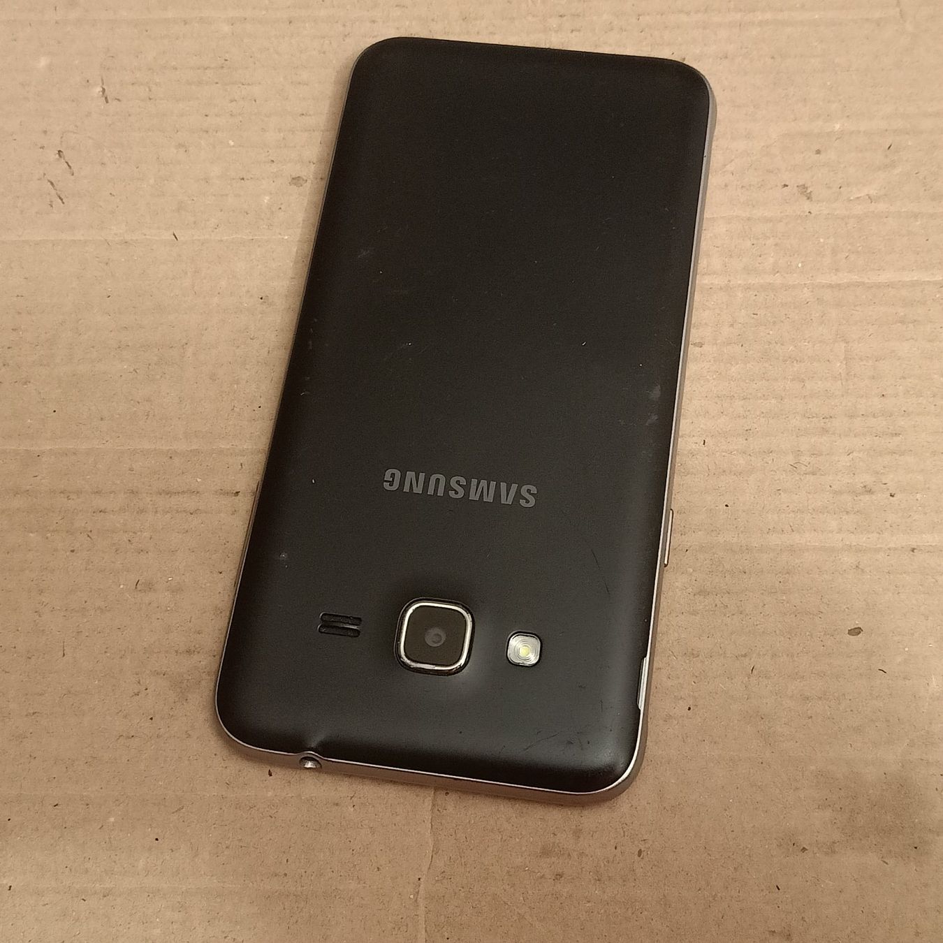 Samsung Telefoni cellulari / Smartphones: Android Handy Touchscreen defekt:Samsung Galaxy J3 SM-J320FN – Difettoso da Winterthur venduto da Opusco 3
