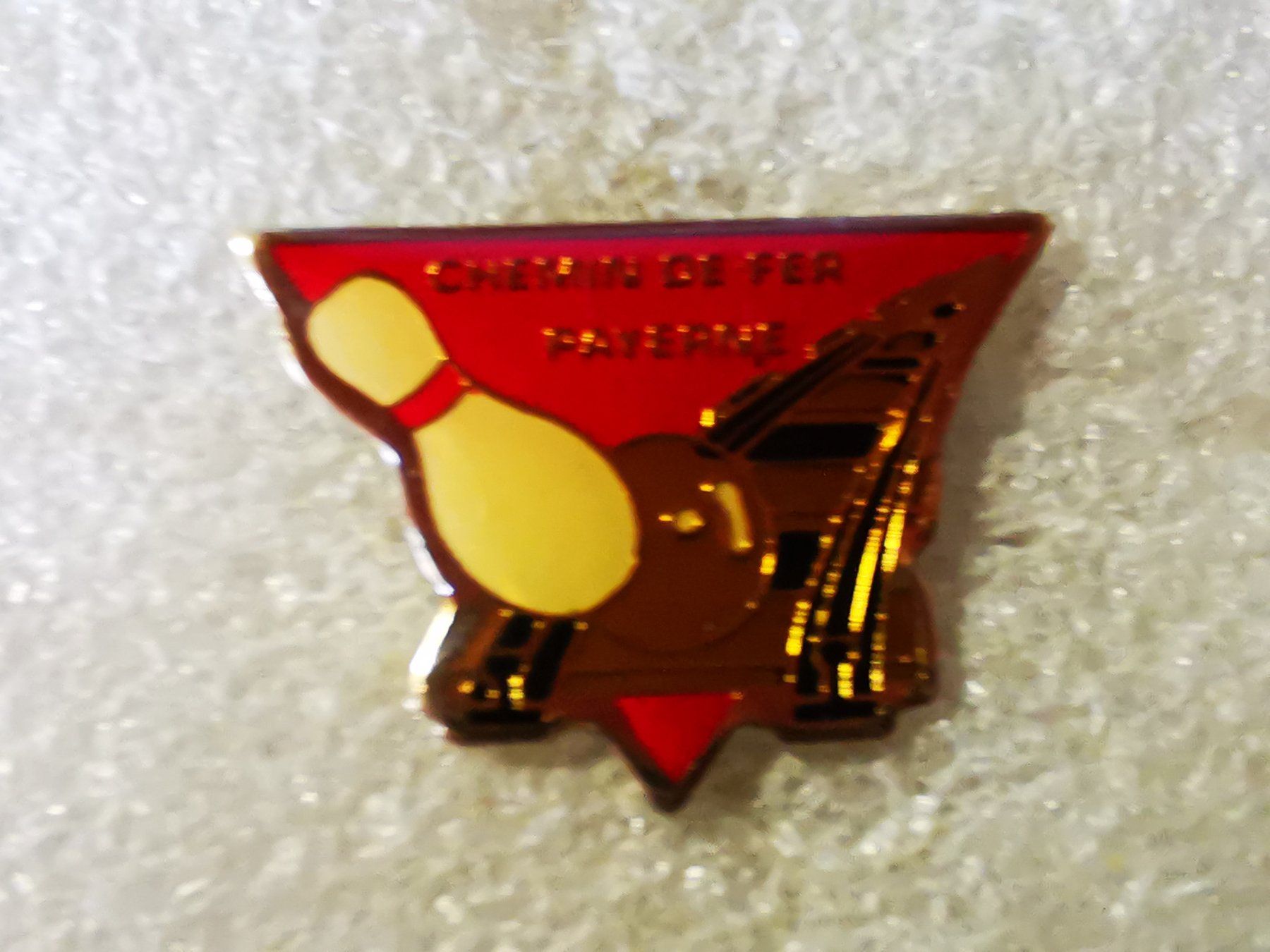 Placchette & Badge: Ansteckpin 200: – Usato da Oppligen venduto da Pin-Fall-Shop