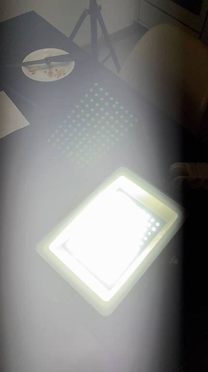 Lampade: V-TAC LED Flutlicht VT-49100 – Usato da Bern venduto da peter.peter.bern 2