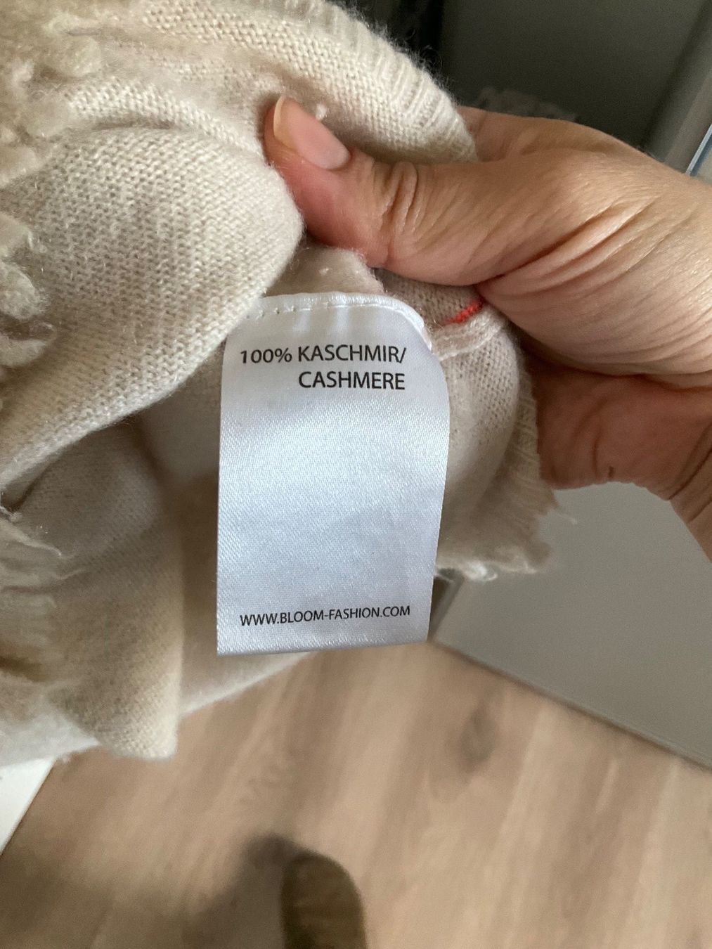 Maglioni & Felpe: Kaschmir Cardigan – Nuovo (secondo la descrizione) da Wädenswil venduto da Vuki 1
