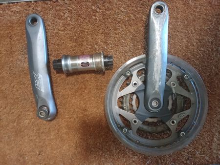 SHIMANO LX 571 Kurbelgarnitur mit Tretlager XT PORTOFREI!