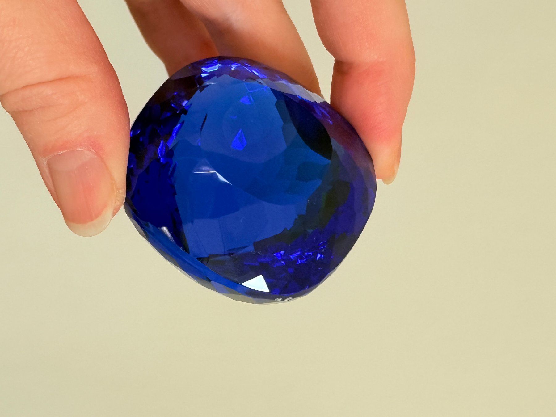Pietre preziose: 495.45 CT Certified Beautiful Large Gemstone – Nuovo e nell'imballaggio originale da Genève venduto da AWWA 6