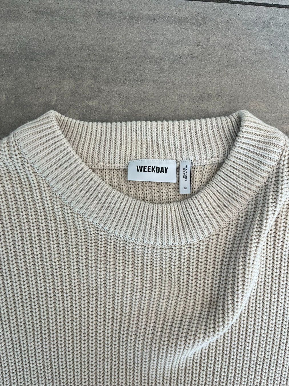 Weekday Pullover & Sweatshirts: WEEKDAY Strickpullover Beige – Gebraucht aus Otelfingen von Denis_ZH 1