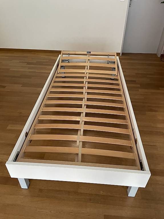 Betten: Bett 90x200 – Gebraucht aus Thürnen von thoemse01